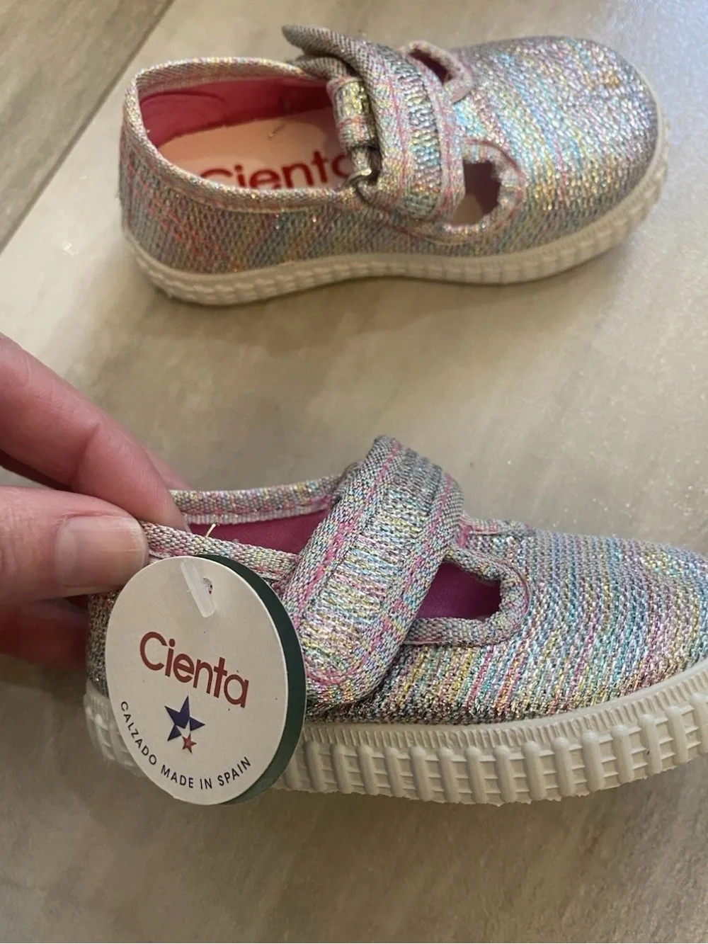 NWT Cienta Rainbow Sparkle Mary Jane T-Strap Mary Jane Sneaker Toddler 3.5